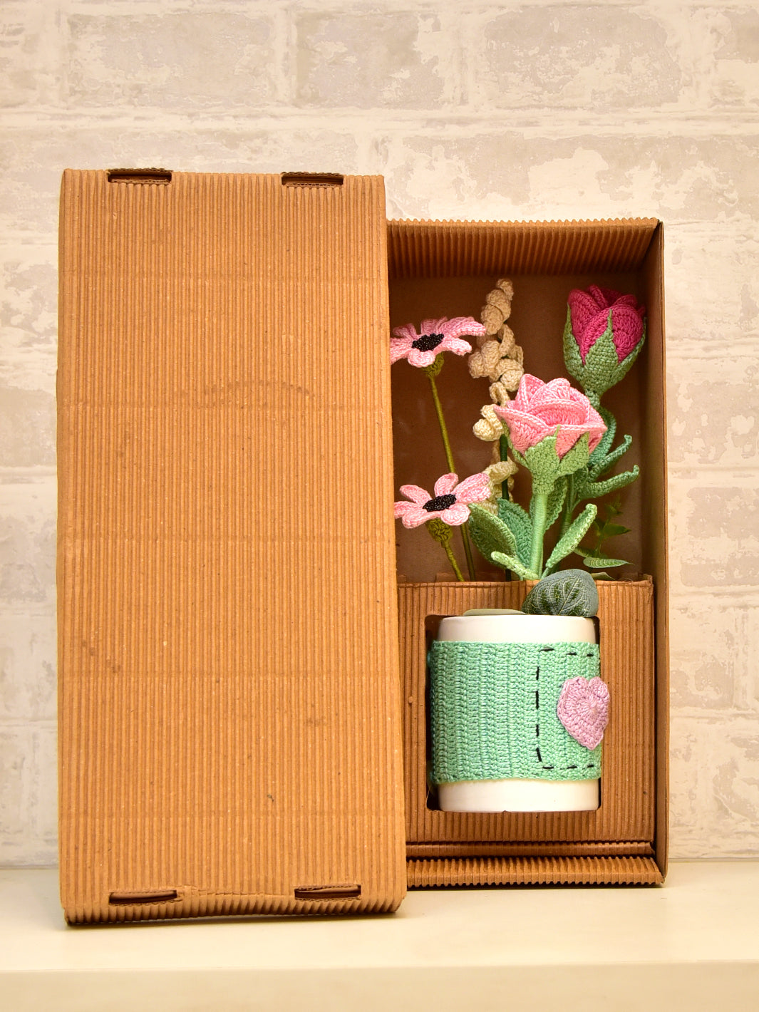 Rose Daisy Mug Bouquet