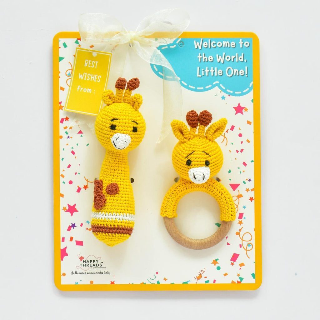 Giraffe Rattle Set