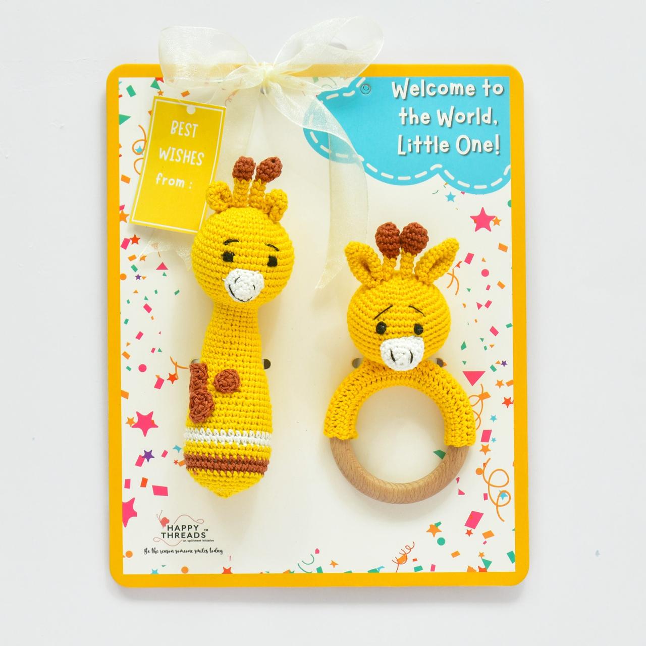 Giraffe Rattle Set